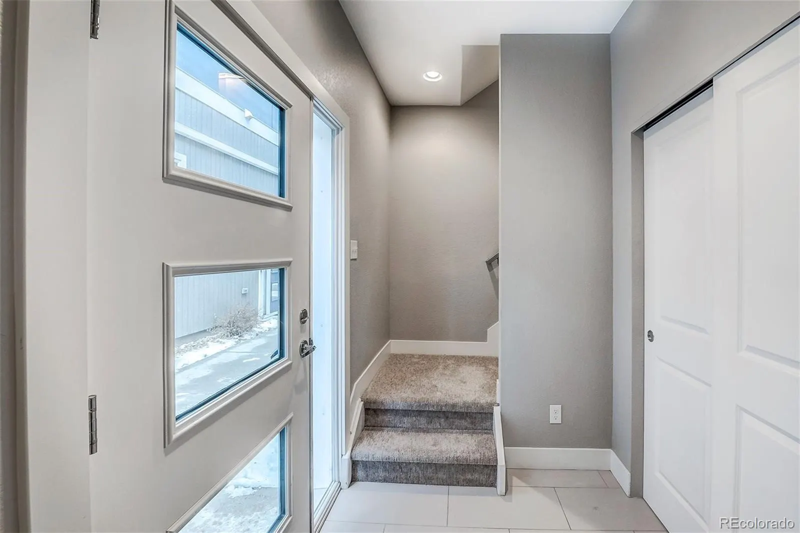 2326 Clay Street, Jefferson Park — photo 3