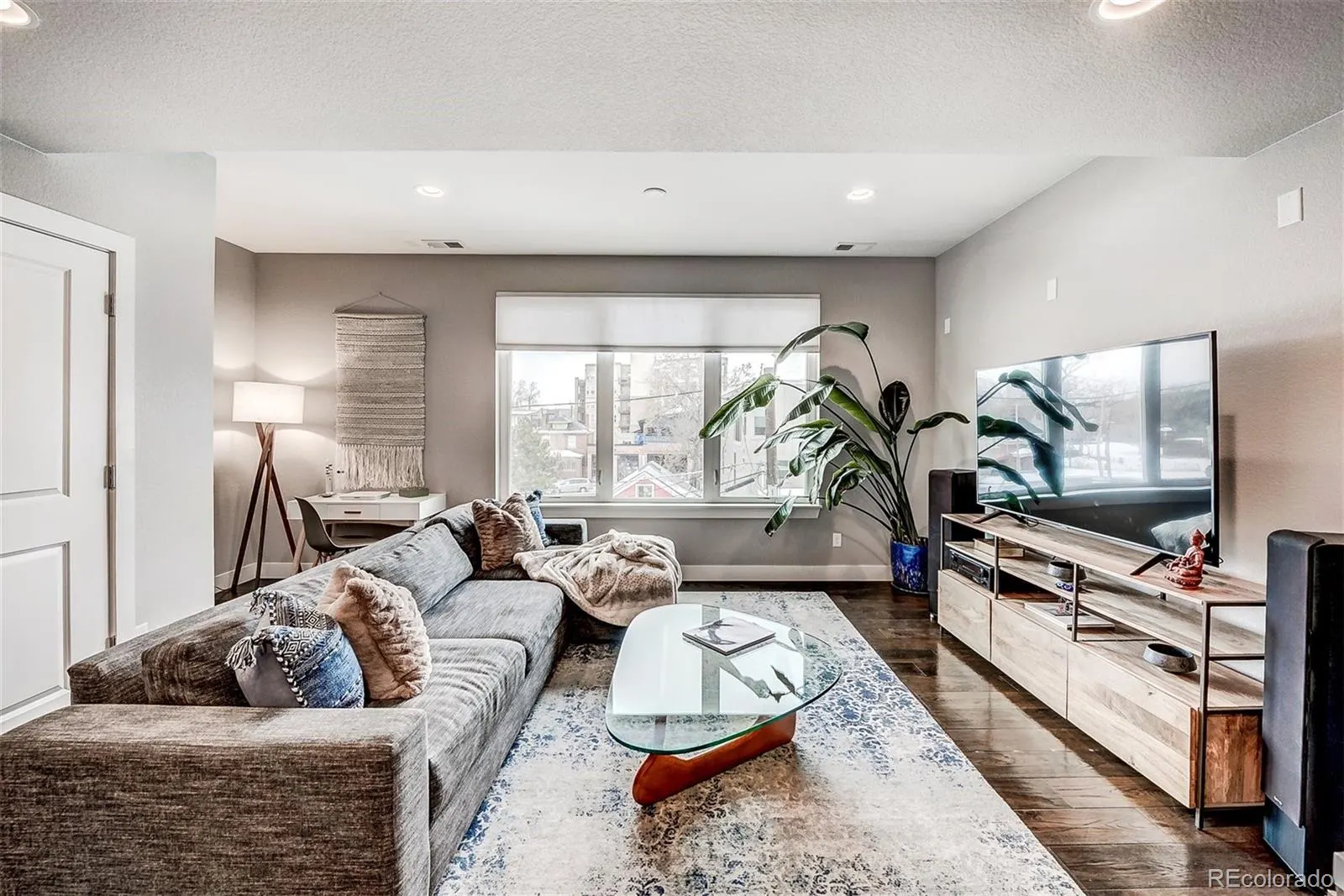 2326 Clay Street, Jefferson Park — photo 6