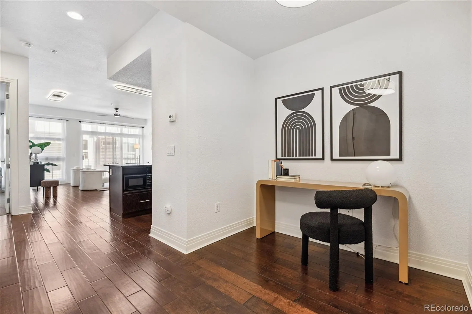 2650 West Front View Crescent #206, Jefferson Park — photo 2