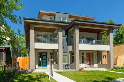 Pair of new-build duplexes on Stuart Street
