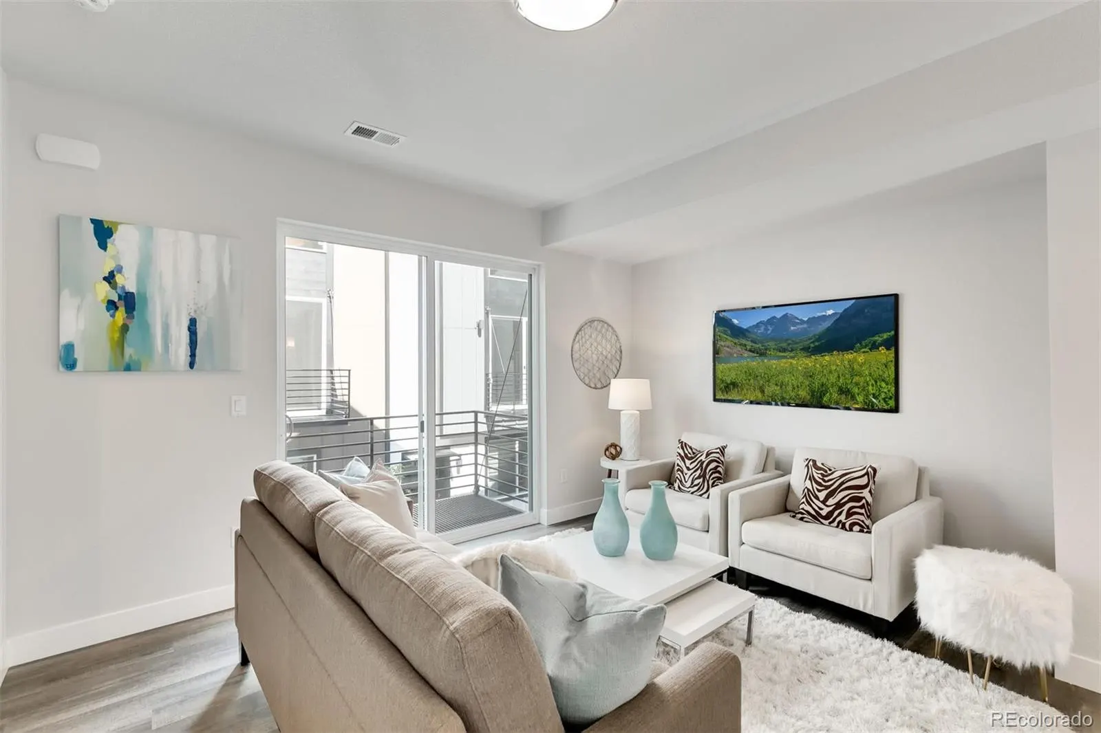 5590 West 11th Place, West Line Village — photo 8